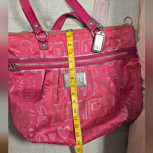 Limited Edition Coach Poppy Storypatch Hot Pink Glam Tote 15301 - Picture 9 of 11